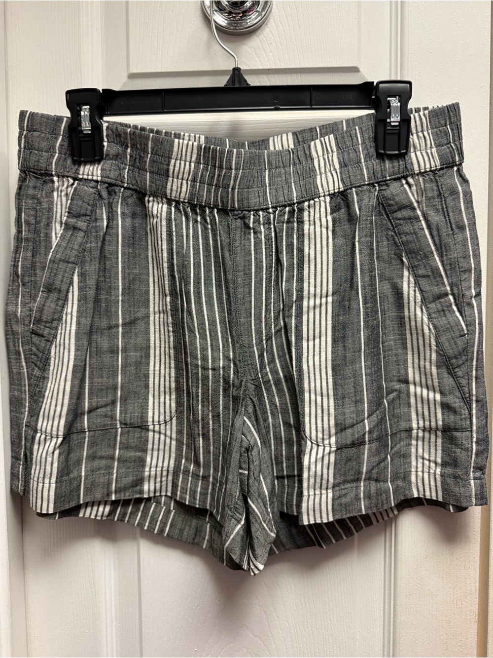 Sonoma High-Waist Striped Shorts - Gray & White